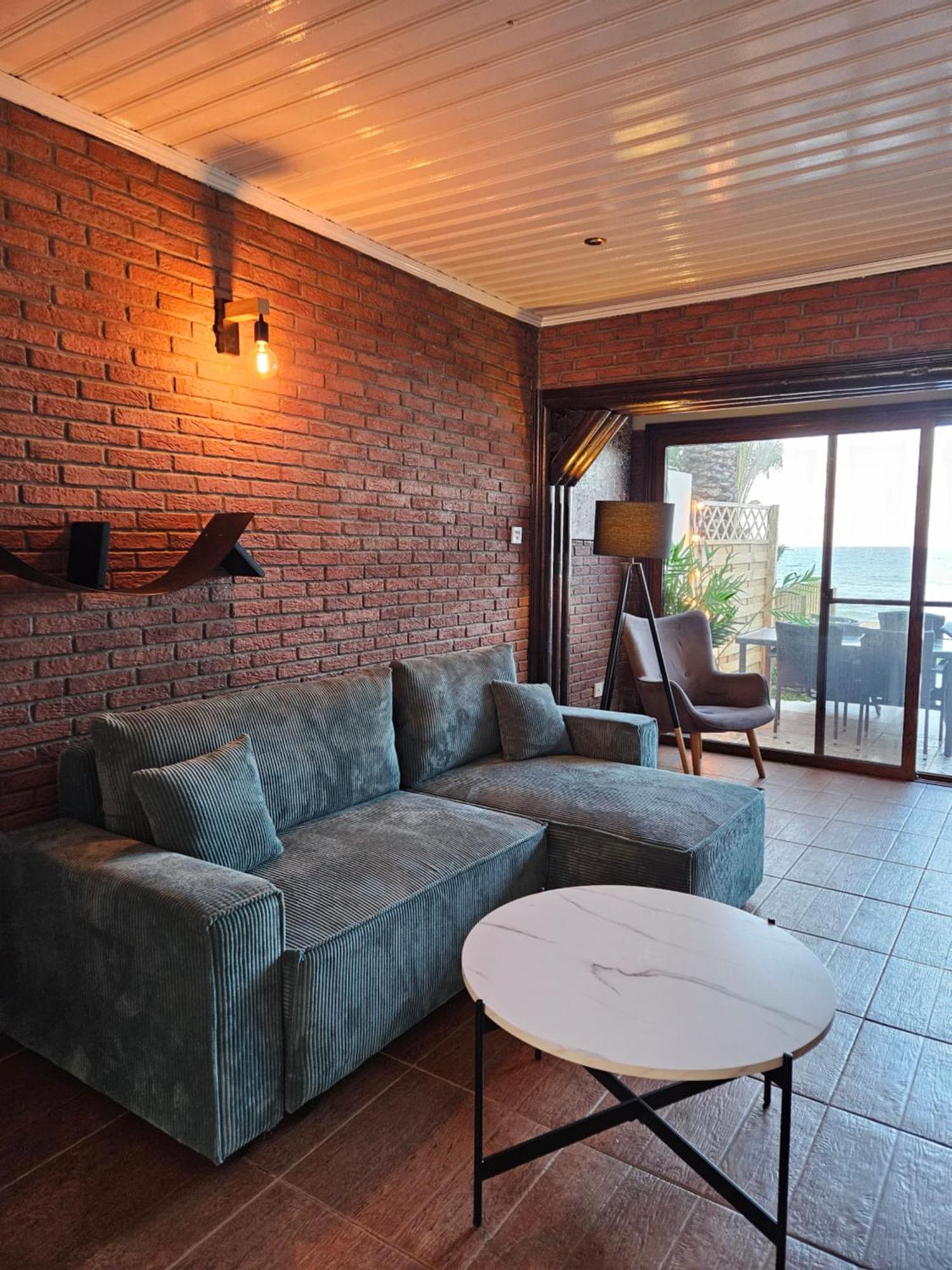 Willa Beach House At Seafront Meneou Zewnętrze zdjęcie