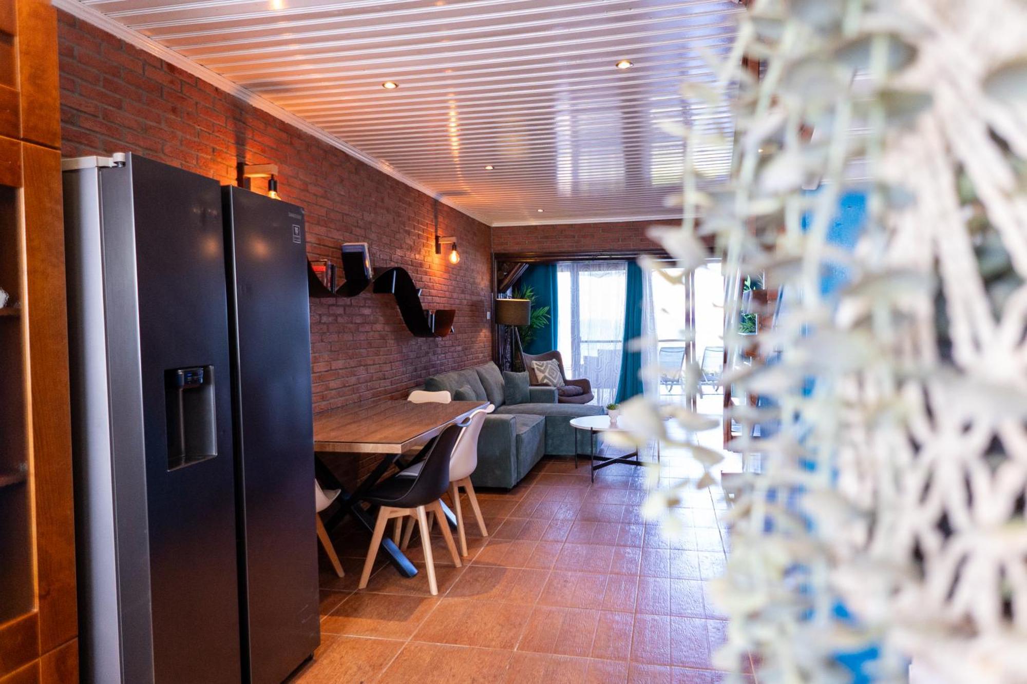 Willa Beach House At Seafront Meneou Zewnętrze zdjęcie